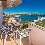 Lorena Apartman *