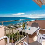 Lorena Apartman